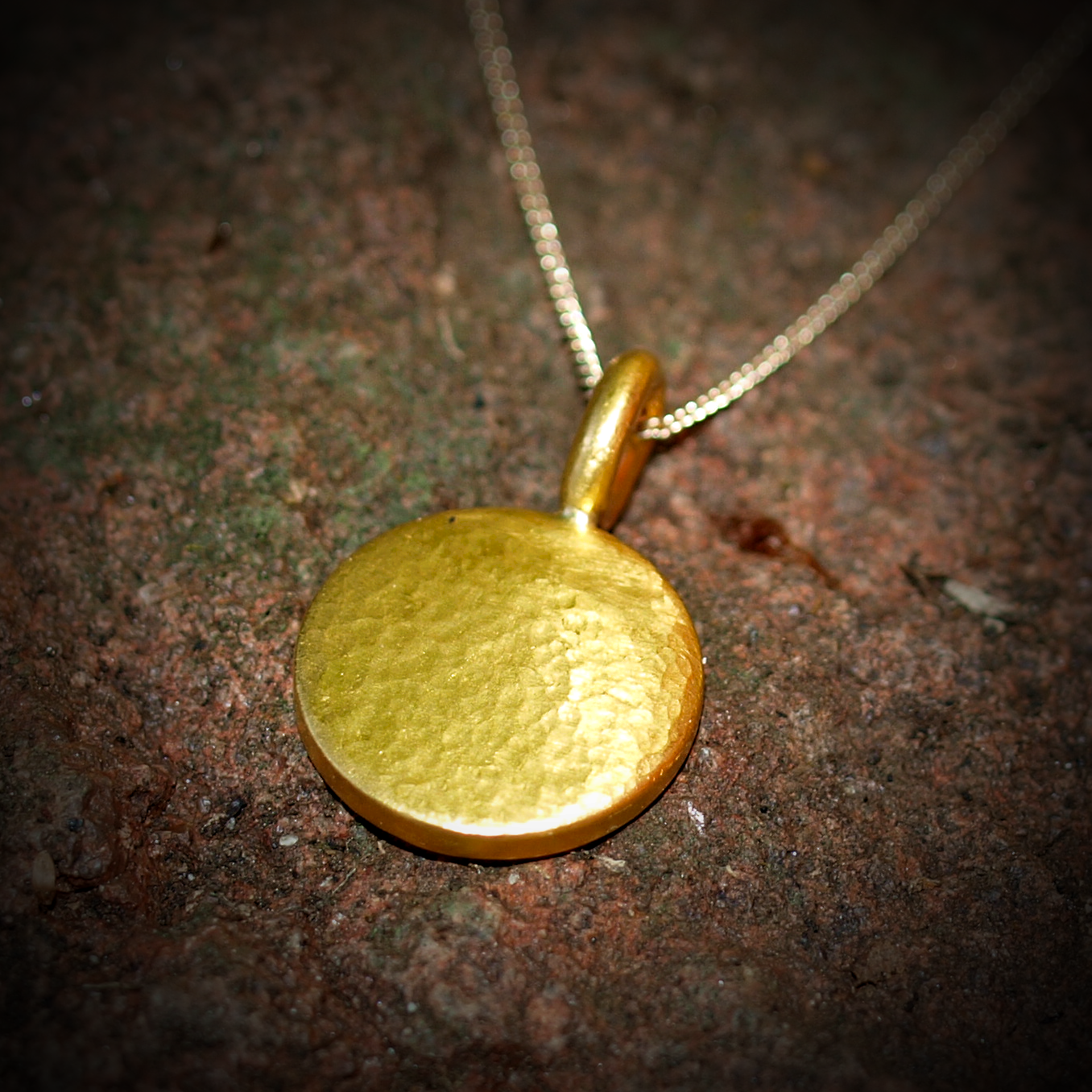 24k Hammered Disc Pendant - Coin Style Charm in 24k Solid Gold