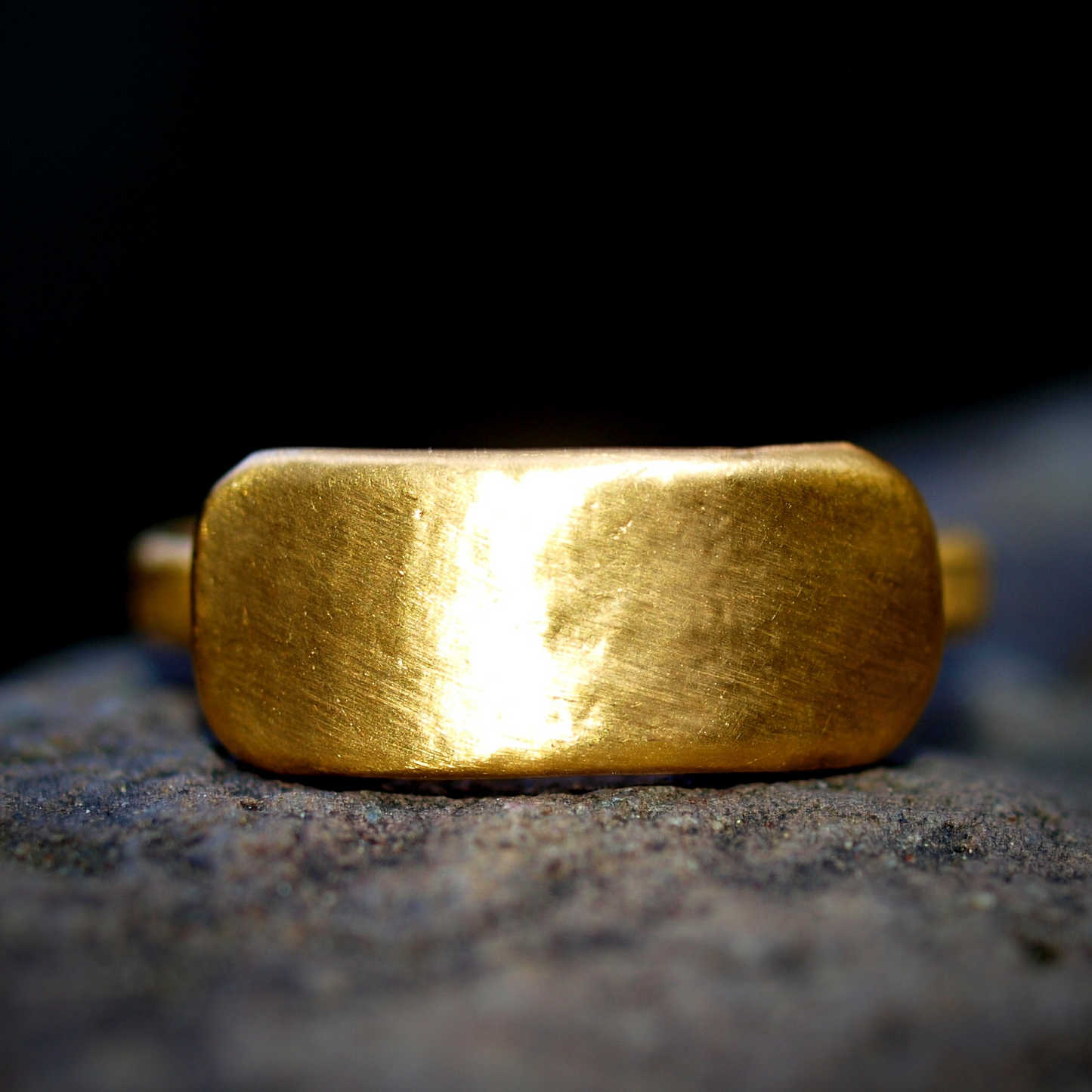 Gold Bar Ring - Wide Rounded Front Plate - Solid 24k Gold Construction