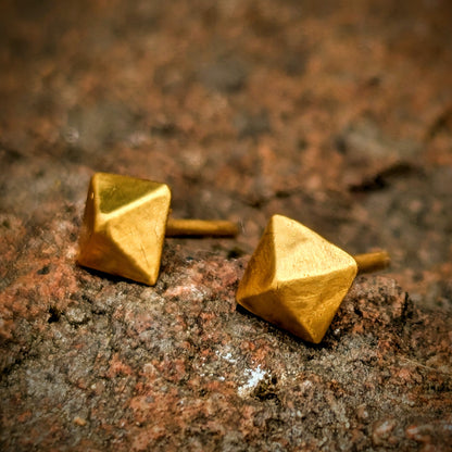 24k Pure Gold Pyramid Stud Earrings - Solid Geometric Minimalist Studs (Pair)