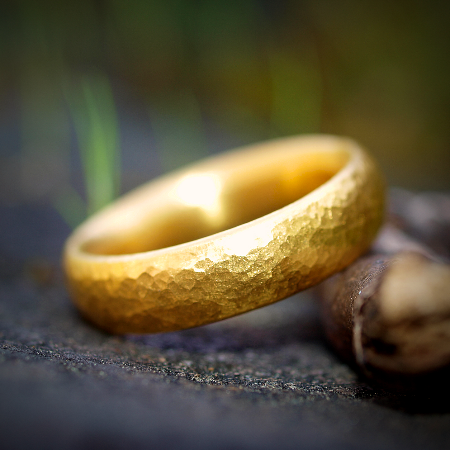 Classic Comfort Fit Gold Band - 24k Pure Gold - Hammered Finish